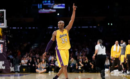 Kobe Bryant brilla en su última noche con Lakers