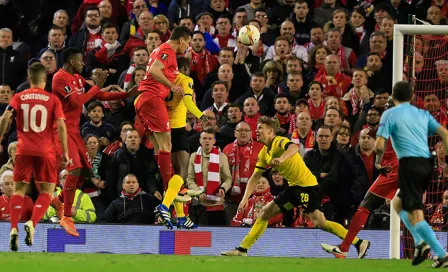 Discapacitados 'vuelven a caminar' gracias a milagro en Anfield