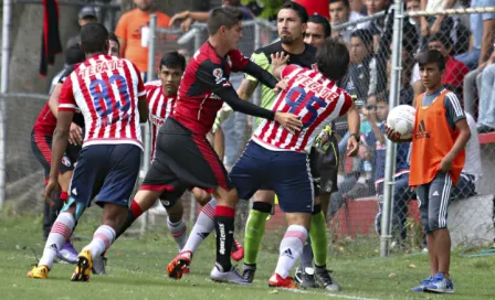 Chivas-Atlas Sub 20 termina en pleito