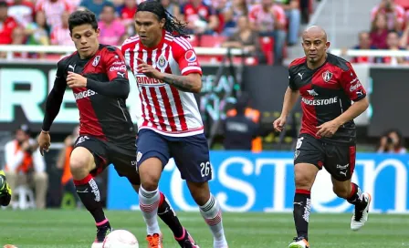 Chivas, de lleno a la Liguilla tras ganar el Clásico Tapatío