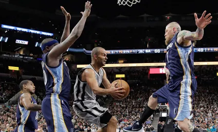 Spurs arranca Playoffs con aplastante victoria 