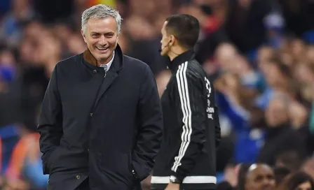 "Mou, si tienes huevos, ven al Leeds": Propietario del club