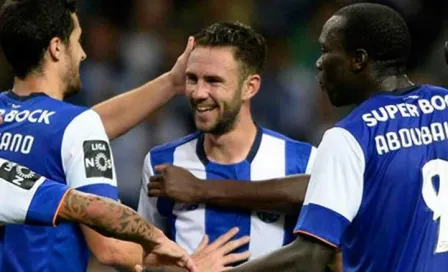  En Portugal insisten que Layún no seguirá en el Porto