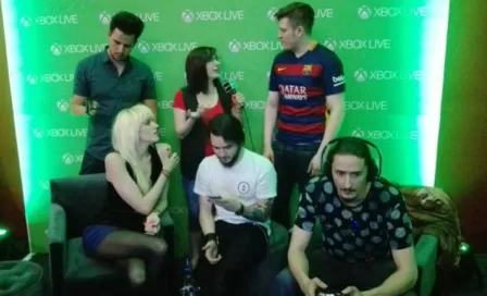 Jenny and the Mexicats se divierten con sus fans y FIFA 16 