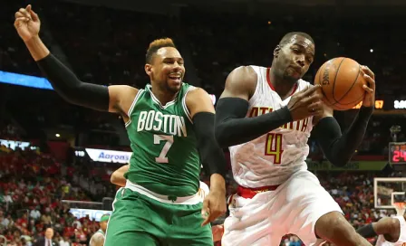 Hawks maniata a Celtics y se separa en la serie de Playoffs