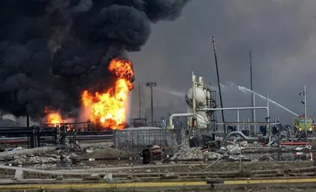 Explosión de petroquímica en Veracruz deja tres muertos