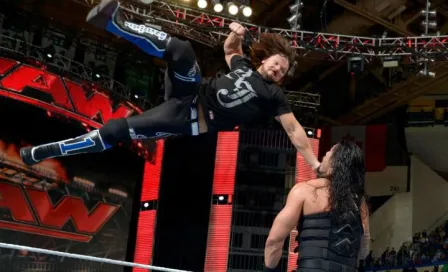 AJ Styles deja noqueado a Reigns previo a Payback