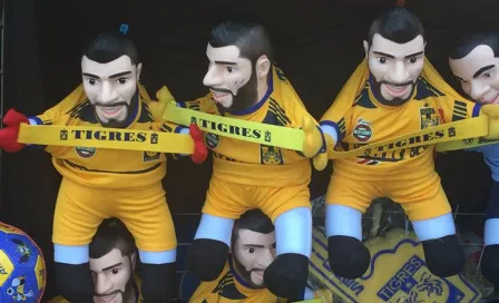 'Gignac-manía' toma forma de peluche 