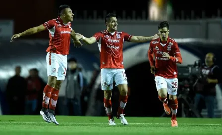 Leones Negros y Mineros empatan en la Ida de las 'Semis' 