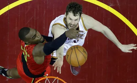 Cavs se lucen y humillan a Hawks en segundo de 'Semis'