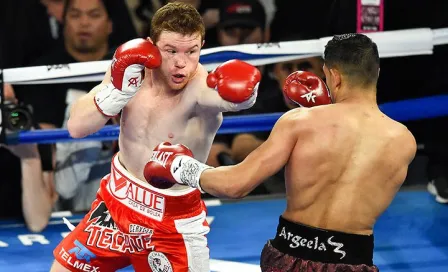 Canelo defiende de manera fulminante su corona vs Khan