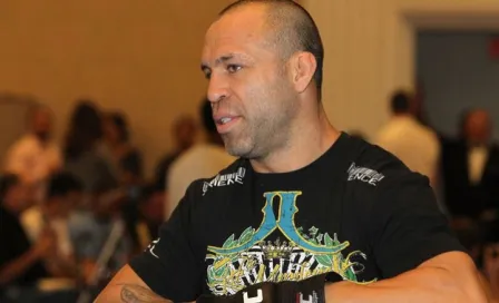 Expeleador de UFC, a cirugía tras ser atropellado