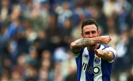 Layún colabora con un golazo en último juego del Porto