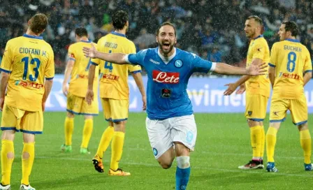 Higuaín, máximo goleador en una temporada de Serie A