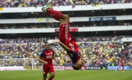 Orbelín Pineda marca el gol cien en Clásico Nacional 