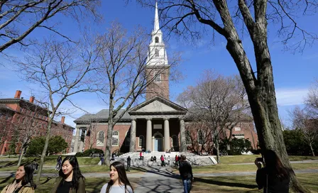 Evacuan edificios de Harvard por amenaza de bomba