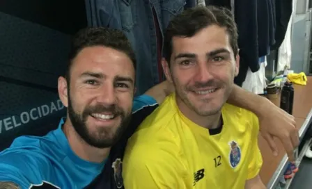 Layún y Gudiño felicitan a Casillas por su cumpleaños