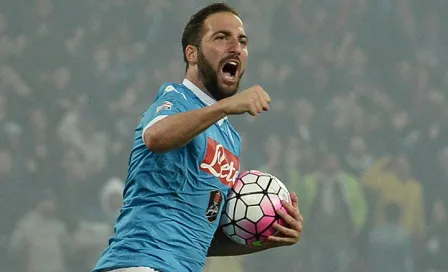 Higuaín sería el reemplazo de Ibrahimovic en el PSG