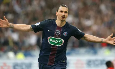 Ibrahimovic podría desembarcar en Manchester United