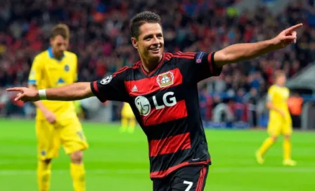 Chicharito arrasa como mejor delantero del Leverkusen