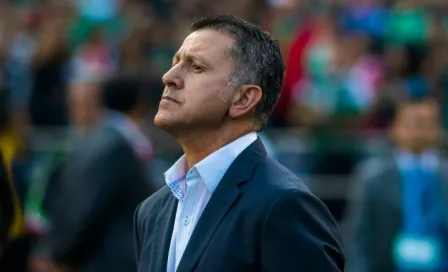 Osorio prefirió meter a Chicharito en vez de Corona