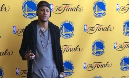 Neymar asiste a segundo juego de las Finales de NBA