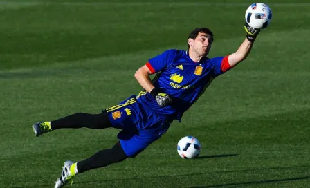 Casillas ve poco probable que España gane la Euro