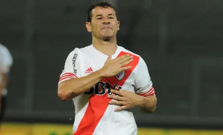 Prensa argentina coloca a Rodrigo Mora en Cruz Azul