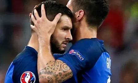 Gignac, ovacionado en su debut en Eurocopa