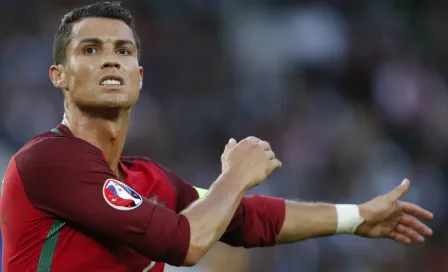 CR7 supera a Figo como jugador con más partidos con Portugal 