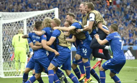 Islandia logra histórico pase a Octavos en Eurocopa