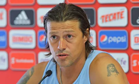 'Chivas es muy grande para comprar tanto': Almeyda