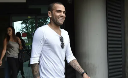 Dani Alves arriba a Turín para presentar pruebas médicas