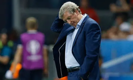 Roy Hodgson renuncia como técnico de Inglaterra