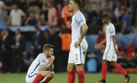 Umbro 'trollea' a la selección de Inglaterra