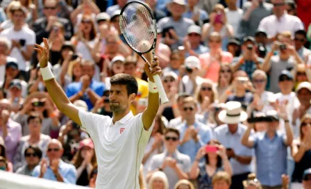 Djokovic arranca con triunfo en Wimbledon