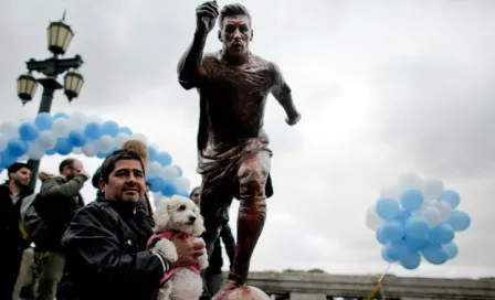 Inauguran estatua de Messi en Buenos Aires 