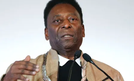 Pelé pide a Messi no abandonar a Argentina