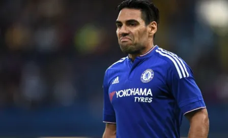 Chelsea confirma salidas de Falcao y Pato