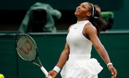 Serena se enoja y destroza su raqueta en Wimbledon