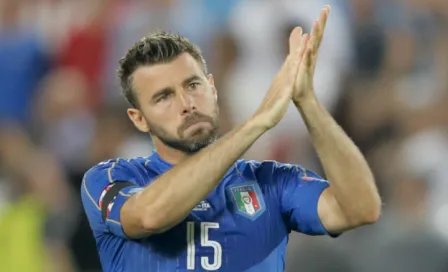 Barzagli rompe en llanto en entrevista tras eliminación de la Euro