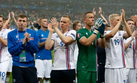 Jugadores de Islandia agradecen en Twitter apoyo de su afición