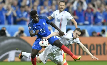 Barcelona hace oficial fichaje de Samuel Umtiti 