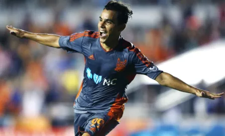 Omar Bravo marca su primer gol con el RailHawks