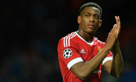 Martial, inconforme con nuevo número de Zlatan en Man Utd