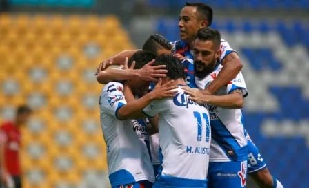 Puebla sorprende a Xolos en partido lleno de goles