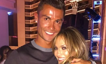  CR7 y Kim Kardashian se divierten en concierto de JLo