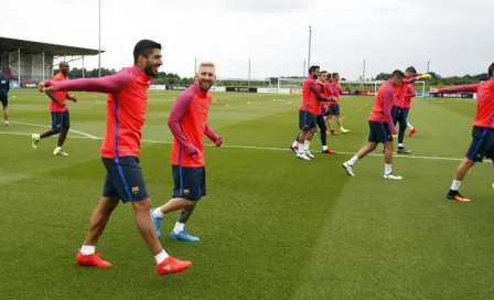 Messi tiene primer entrenamiento con Barça tras CA