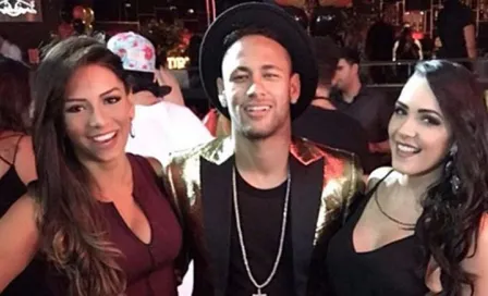 Neymar defiende su derecho a salir de fiesta