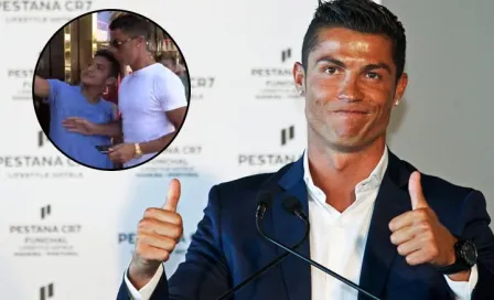 Cristiano empuja a fan que quería una selfie